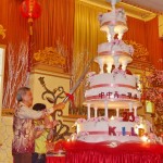 陈玉泉切25周年蛋糕