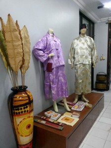 537355_614137995316905_161858008_n